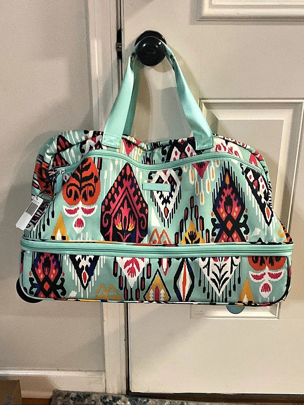 Vera Bradley Lighten Up Rolling Duffel Green & Multicolor